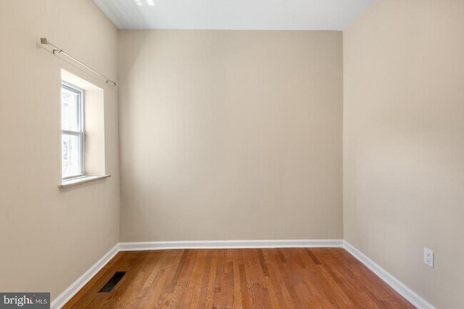 Building Photo - 1842 McKean St