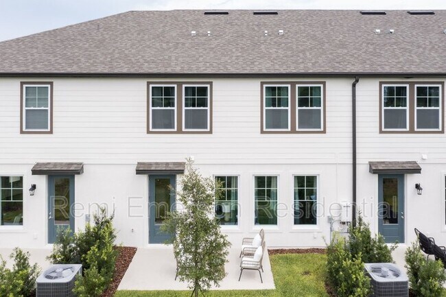 Building Photo - 700 Benoi Dr