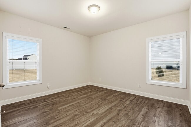 Building Photo - 107 Salmon Ln