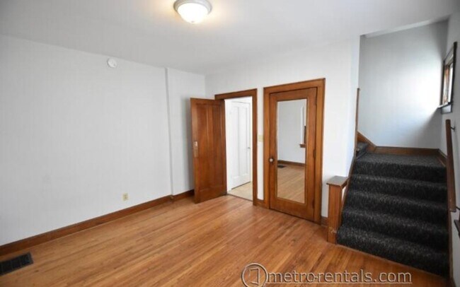 Building Photo - 87-89 W California Avenue