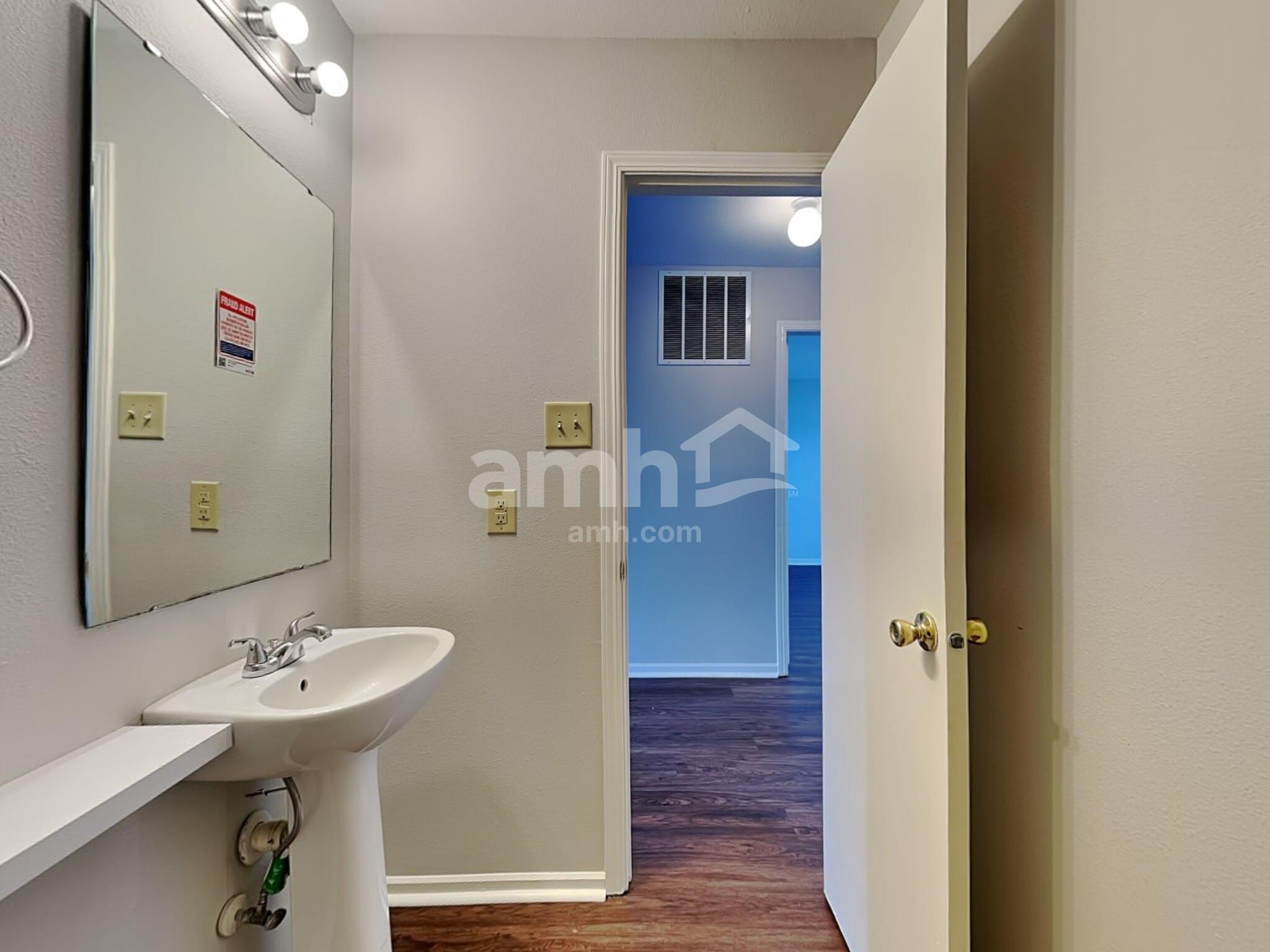 Building Photo - 2373 Blackthorn Dr