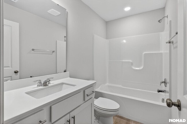 Building Photo - 516 Light Oak Wy