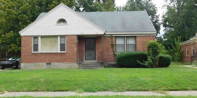 Primary Photo - 1160 W. Lexington