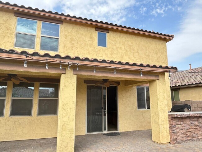 Building Photo - 5537 W Desert Hollow Dr