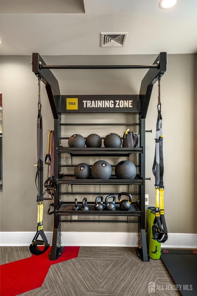 Building Photo - 1901 Swales Ct