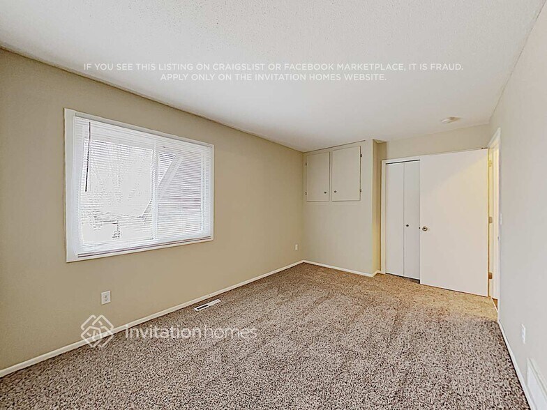 Building Photo - 7492 Dallas Ln N