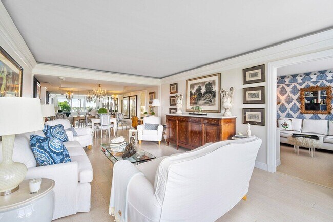 Building Photo - 1701 S Flagler Dr