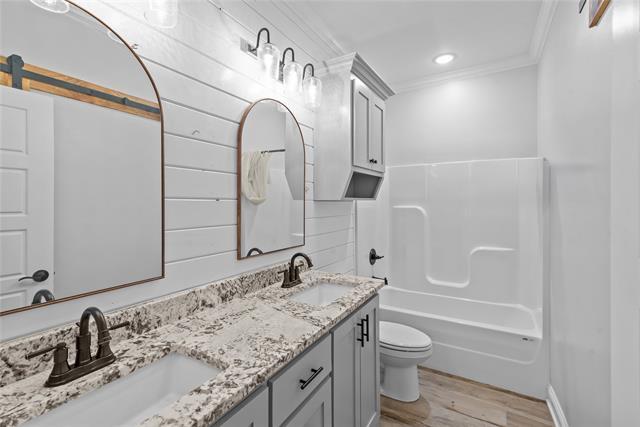 Building Photo - 24 Turtle Creek Dr