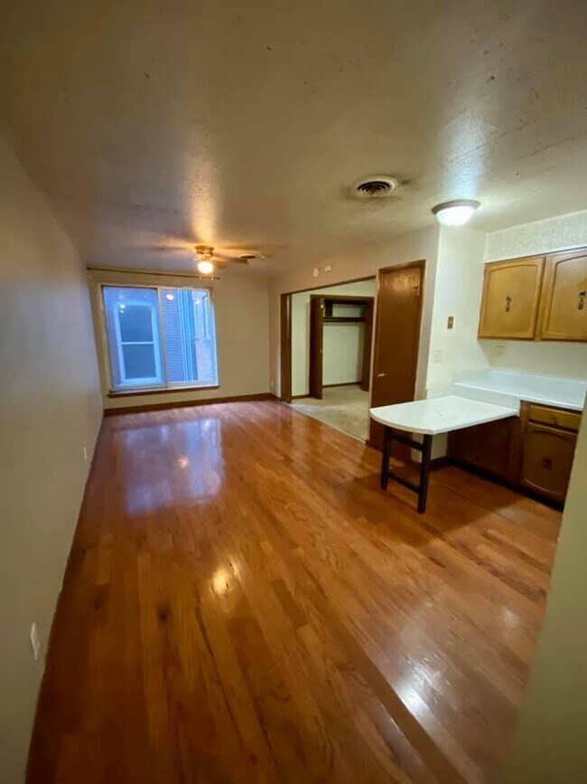 Building Photo - 230 W 3rd St