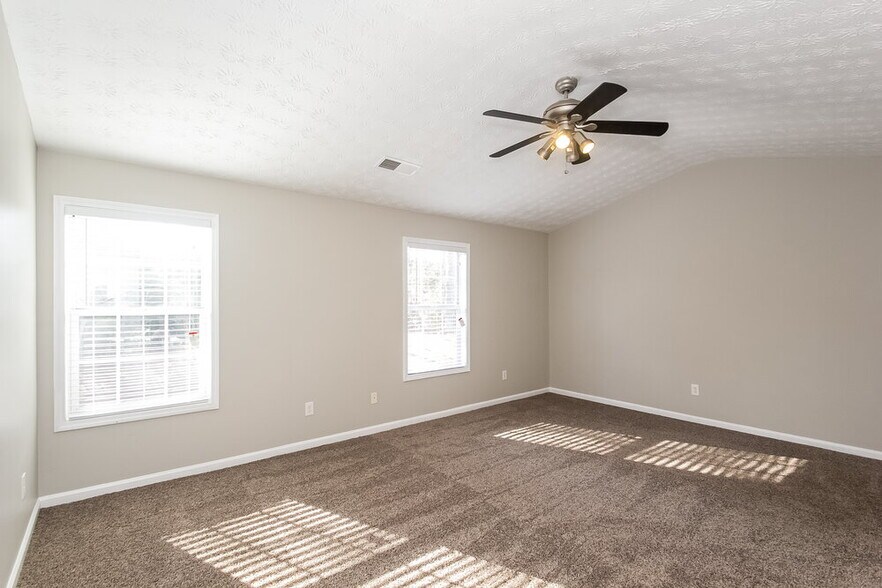 Building Photo - 229 Winthrop Ln