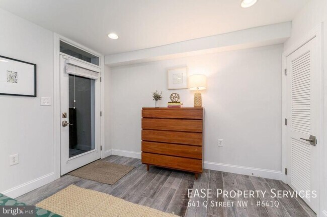 Building Photo - 641 Q St NW