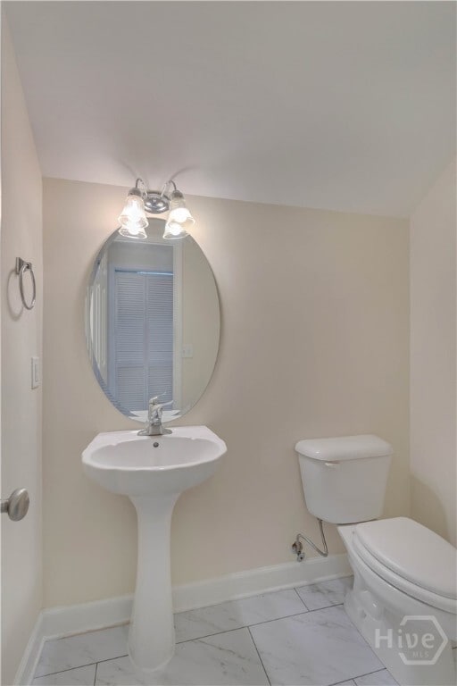 Building Photo - 650 Summer Hill Way