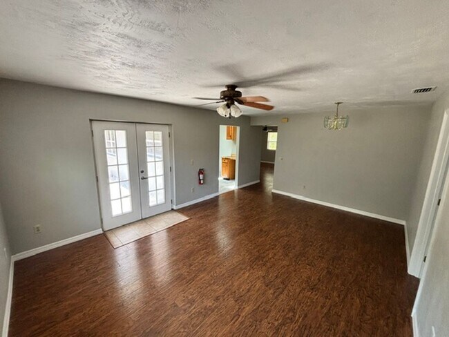 Building Photo - 1187 Malone Ct