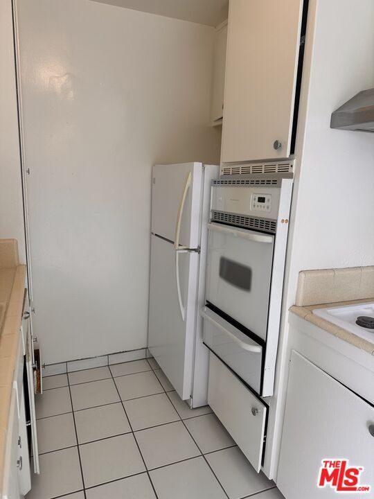 Building Photo - 5411 S Centinela Ave