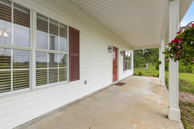 Building Photo - 470 Ward Rd