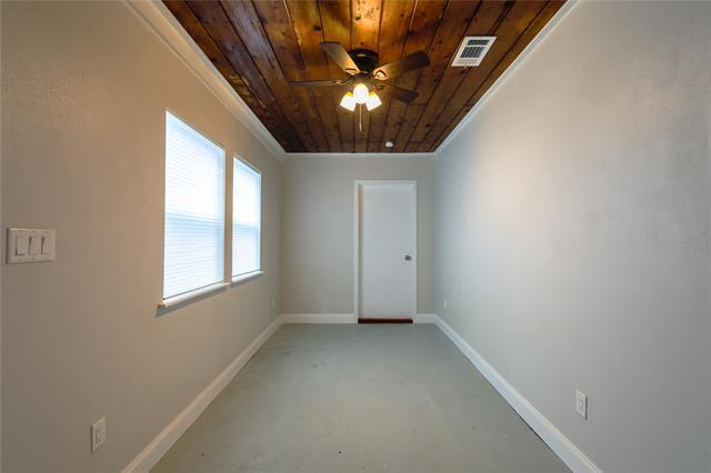 Building Photo - 2114 Harlandale Ave