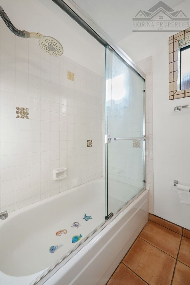 Building Photo - Santa Fe Charm on Camino Capitan