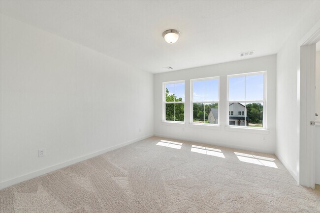 Building Photo - 1209 Chestnut Ct