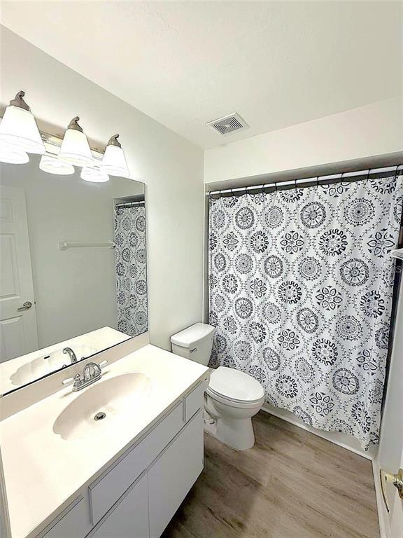 Building Photo - 504 Rose Apple Cir