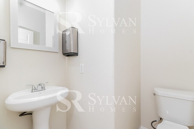 Building Photo - At Last, This Is What You Have Been Searching For!