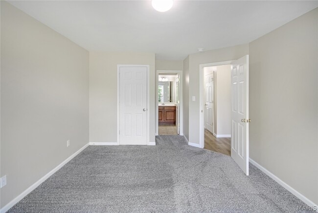 Building Photo - 143 Stonewall Creek Dr