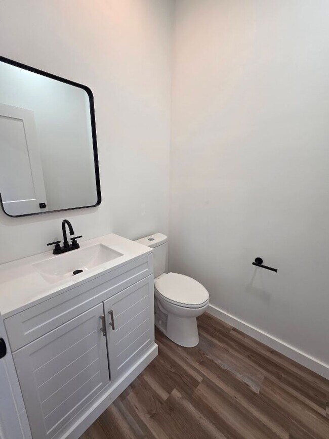 Building Photo - Modern New Construction 3 Bedroom Home with Porches in Crossville