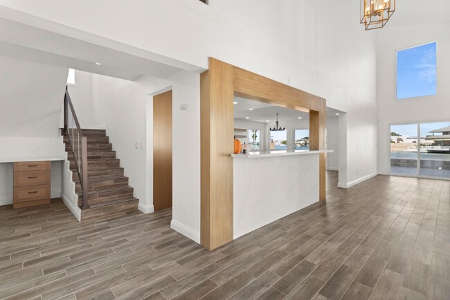 Building Photo - 18498 Niagara Dr