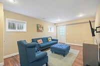 Building Photo - 624 US-29