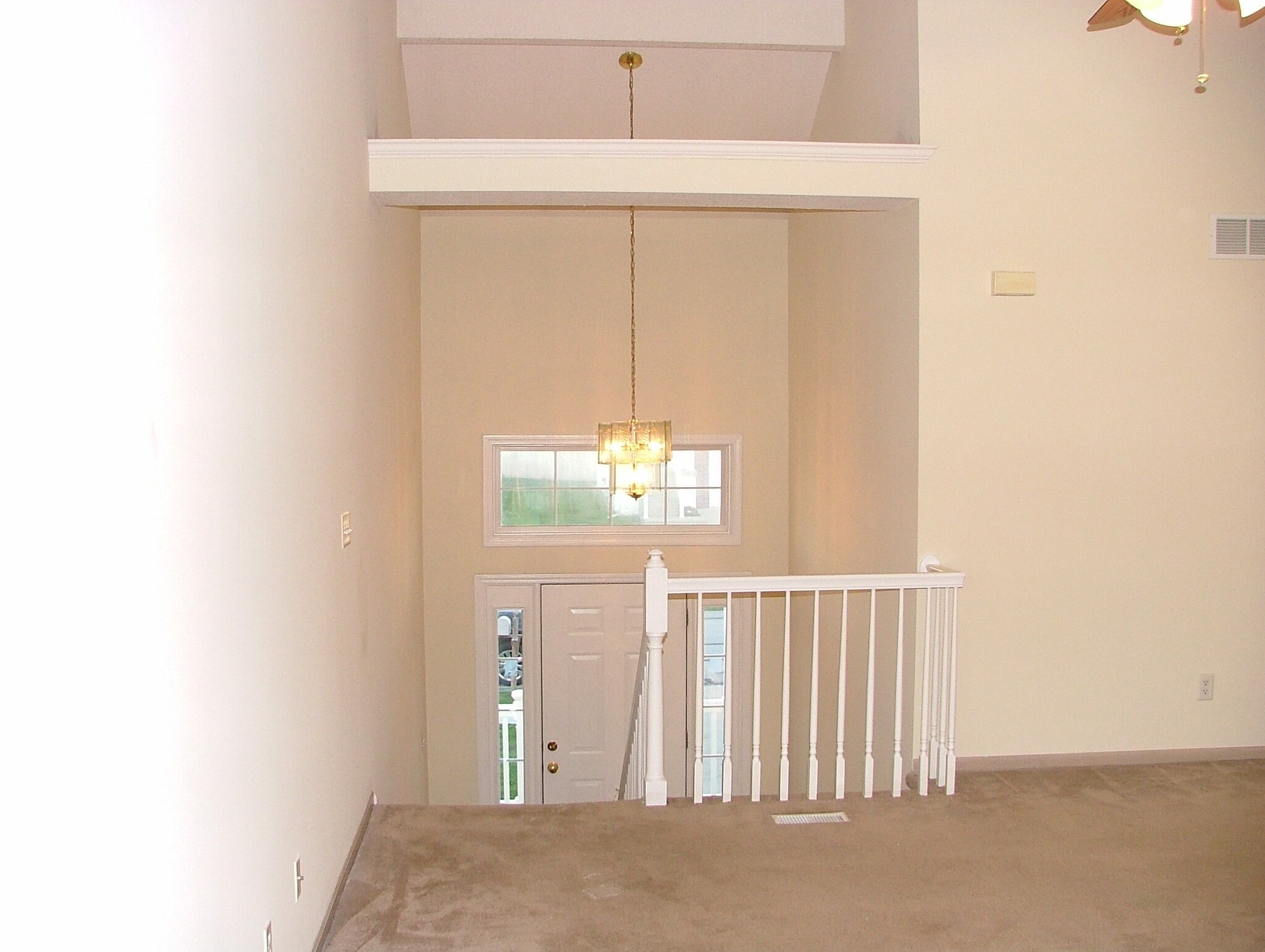 Entry - 3120 Eagle Ridge Dr