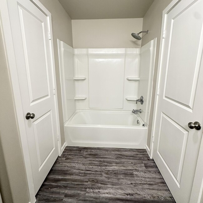 Building Photo - 2106 N Avenue J