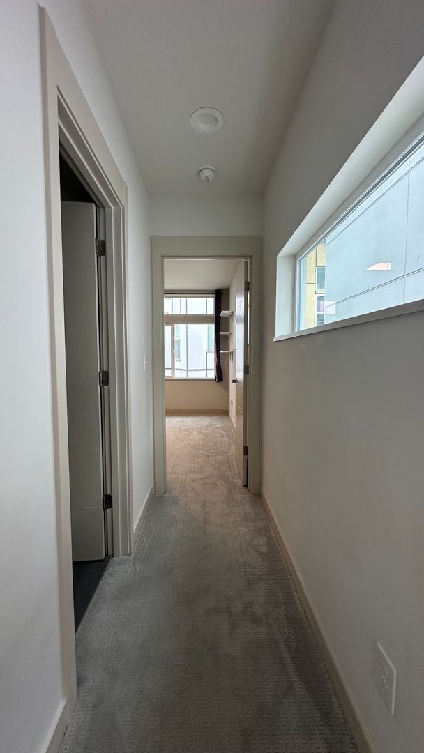 Building Photo - 1803 20th Ave