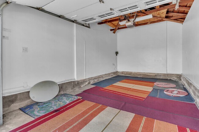 Building Photo - 4818 138th St