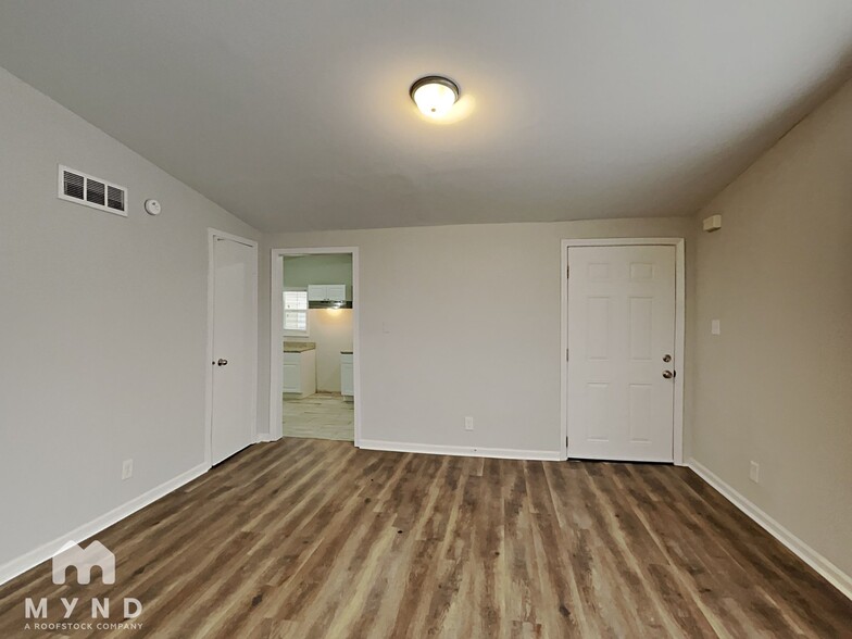 Building Photo - 3231 Tena Ruth Cove