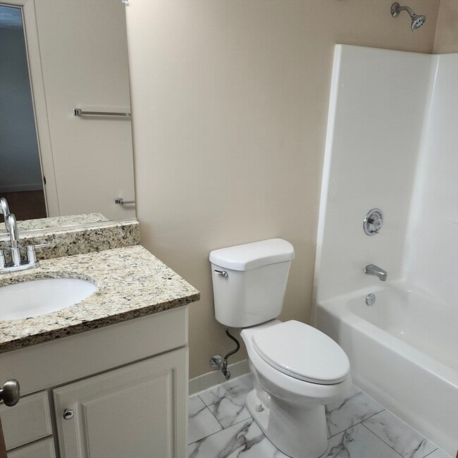 Building Photo - 80 Charlesbank Way