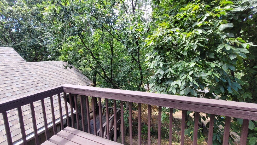 Building Photo - 671 N Sequoyah Dr