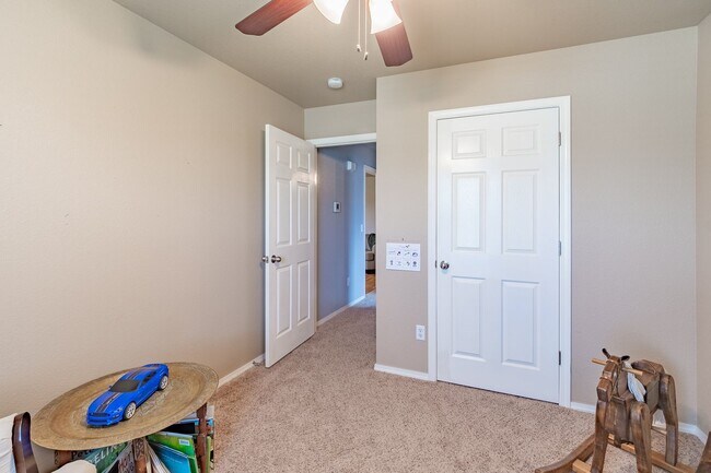 Building Photo - 3/2 in Tradewinds