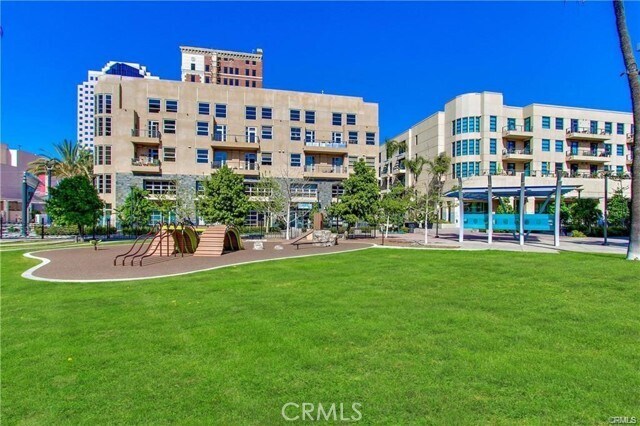Building Photo - 133 The Promenade N