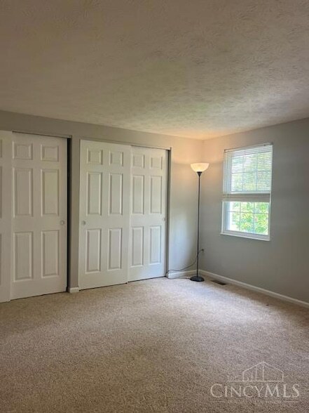 Building Photo - 8059 Hetz Dr