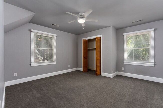 Building Photo - 320 Mendenhall Dr