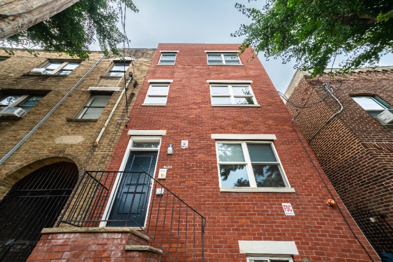 Building Photo - 3518 Spring Garden St