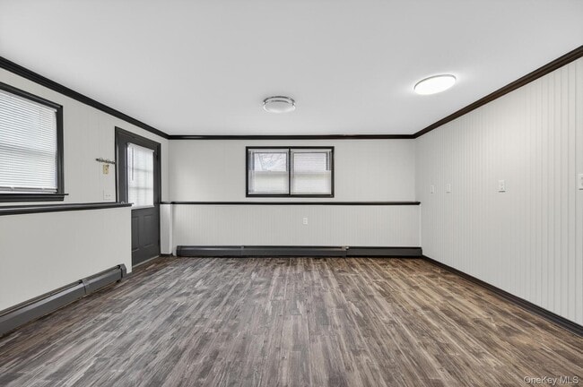 Building Photo - 9 Bay Beach Ave