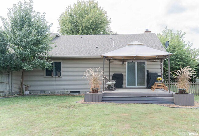 Building Photo - 1608 Briarcreek Ln