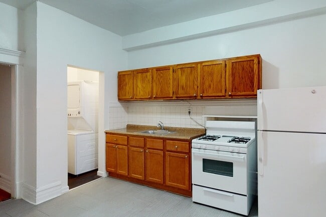 Floorplan - 5401-5403 S. Woodlawn Avenue