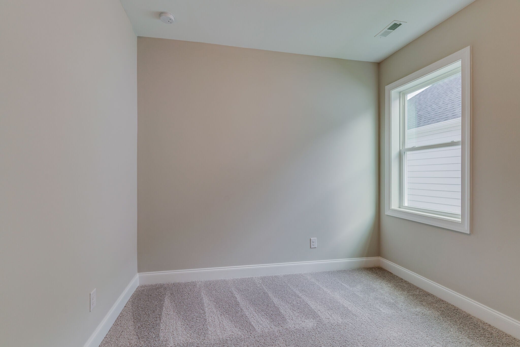 Building Photo - 208 Woodhall Ct