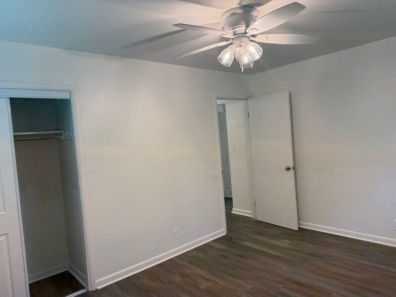 Building Photo - 3736 Rouge Way