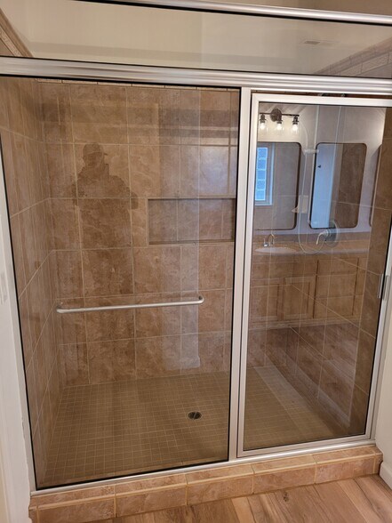 Building Photo - 396 Patricia Ln