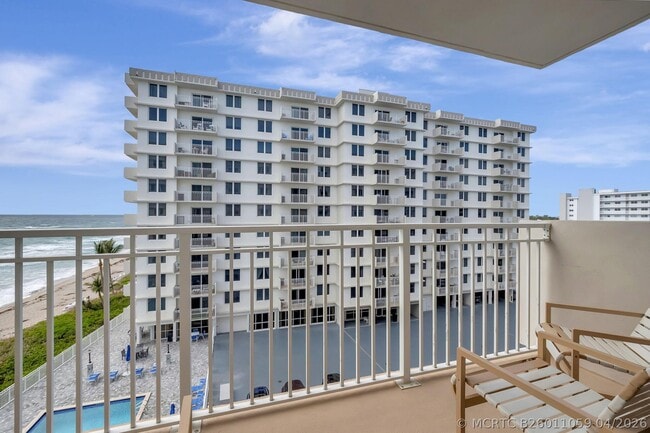 Building Photo - 3215 S Ocean Blvd