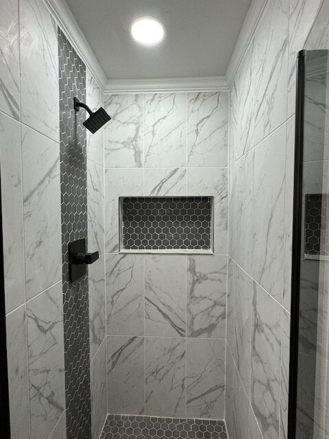 Building Photo - 9411 Crooked Creek Dr