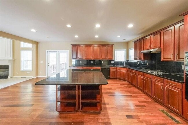 Building Photo - 1128 Southland Bluff