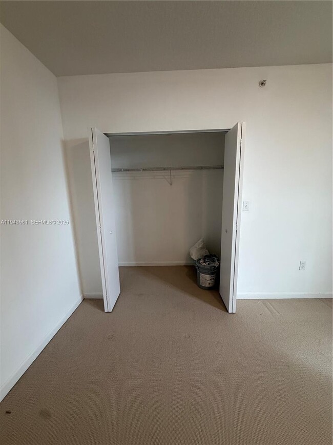 Building Photo - 18800 NE 29th Ave